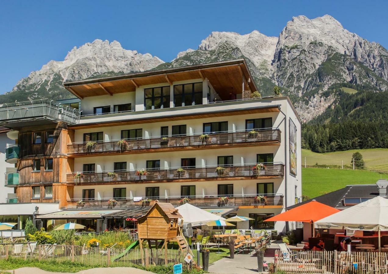 Hotel Bacher Asitzstubn Леоганг Екстер'єр фото